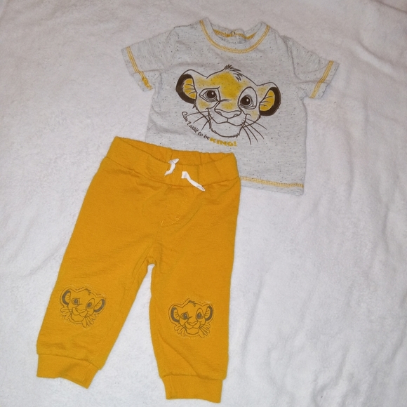 Disney Other - Disney 2pc Lion King Lounge Outfit size 6-9M